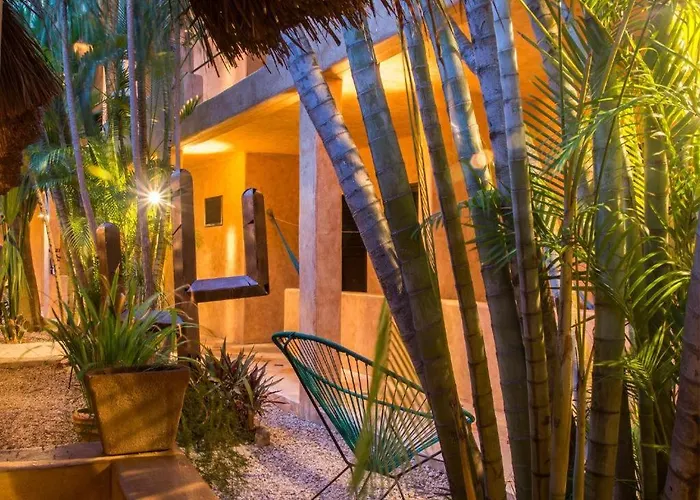 Beautiful Dbl Bed In The Heart Of Pdc Aparthotel Playa del Carmen