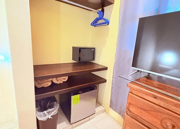 Beautiful Dbl Bed In The Heart Of Pdc * Playa del Carmen